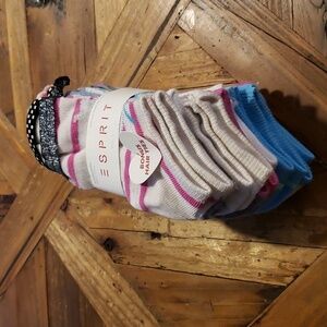 Sprit 10 Girl socks plus 2 hair ties